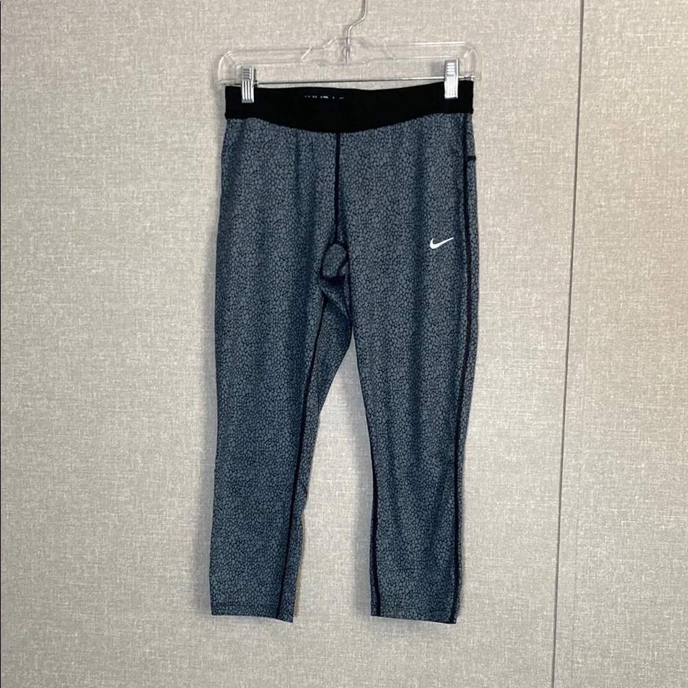 Nike Dri Fit Womens Relay Printed Crop Running Tight Leggings Medium 645612